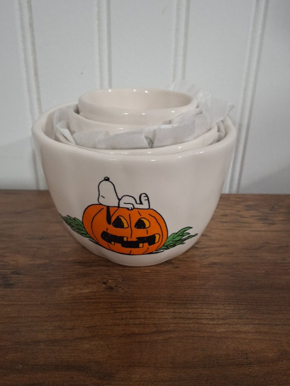 Set of 4 Ceramic Rae Dunn Peanuts Halloween Measuring Cups Snoopy Baking